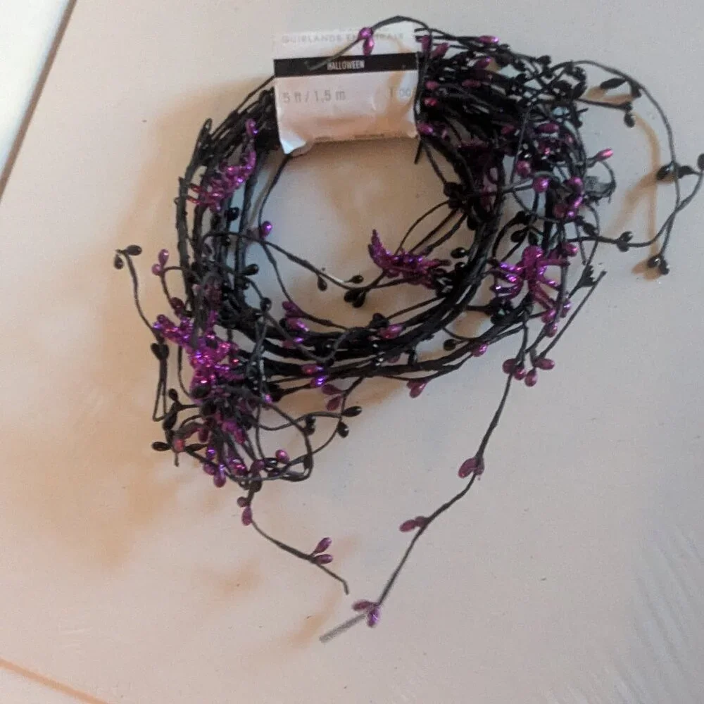 NWT Goth Spider Garland Halloween Decoration Purple Black Floral Ashland Decor